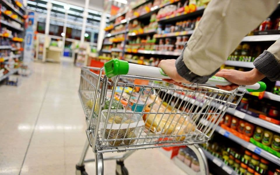 IEN: Rast cijena prijeti da obesmisli najavljeno povećanje zarada, Vlada da hitno uvede sidrene cijene