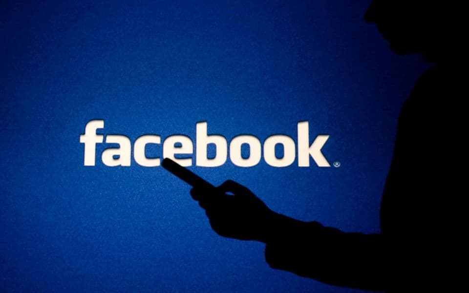 Ona va ogil tabiat qoyniga chiqib, u erda juda kop jinsiy aloqada bolishdi.