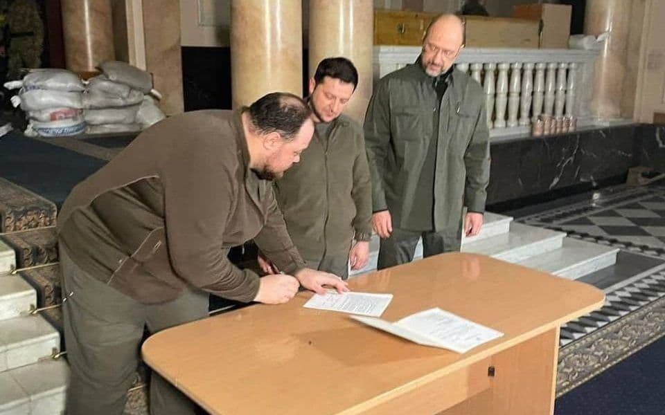 Zelenski potpisao zahtjev za pristupanje Ukrajine EU