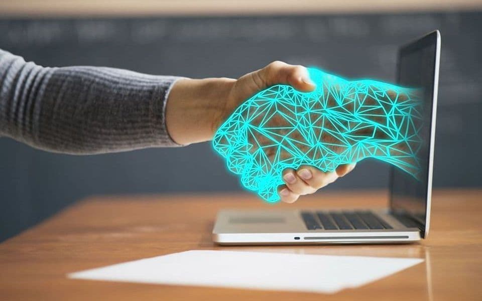 Kineski zvaničnik upozorio: Vještačka inteligencija u obrazovanju je mač s dvije oštrice