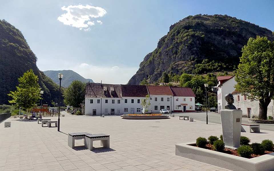 Hitna u Šavniku čeka ljekare, ne novac