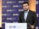 Nikolić: Slikanjem grobova predaka IN4S pokazao da za rektora Božovića i ostatak uredništva ne postoji ni trunka ljudskosti