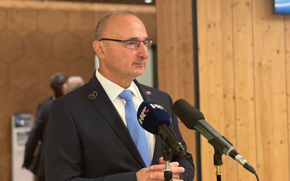 Grlić Radman: Idemo u smjeru rješavanja otvorenih pitanja sa Crnom Gorom, imamo njihovo obećanje