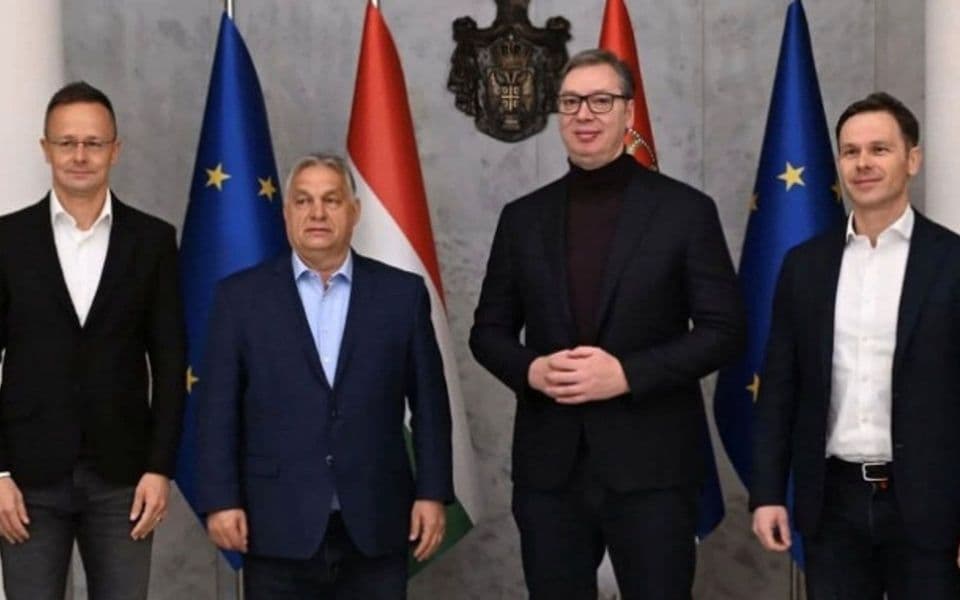 Mađarski političar tvrdi da Vučić pokušava pomoći Orbanu pričom o eksplozivu na gasovodu: 