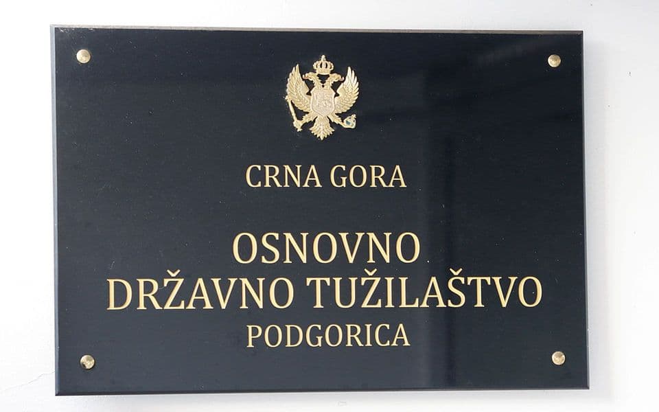 ODT: Zadržavanje osumnjičenom, u spavaćoj sobi mu pronađen pištolj bez dozvole