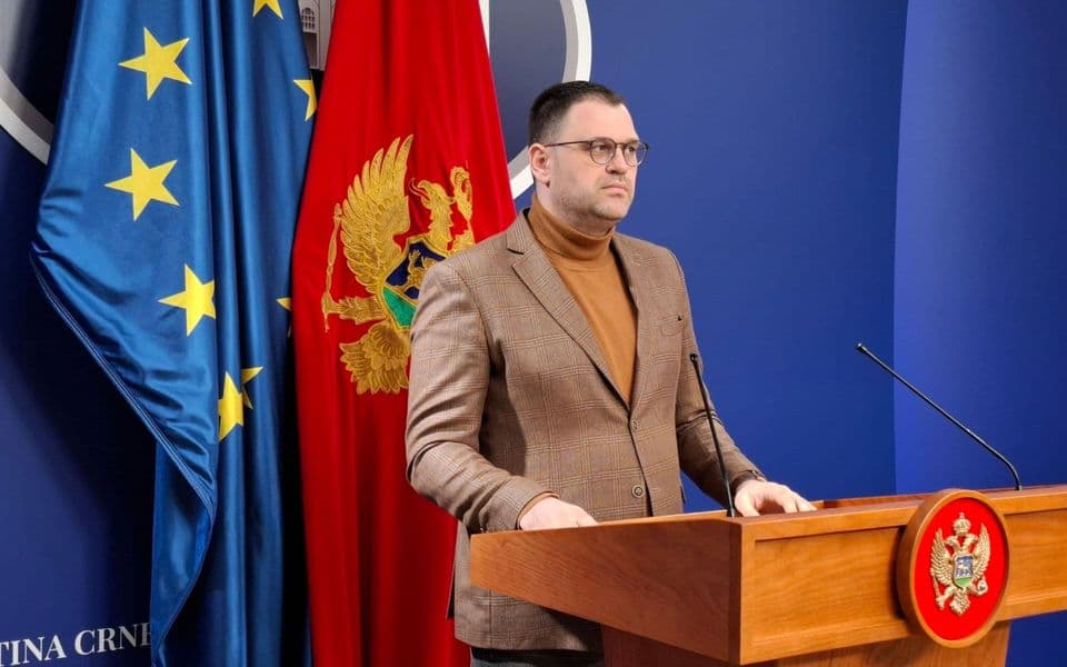 Anđušić: Nedolazak tri ministra na kontrolno saslušanje je uvreda za penzionere