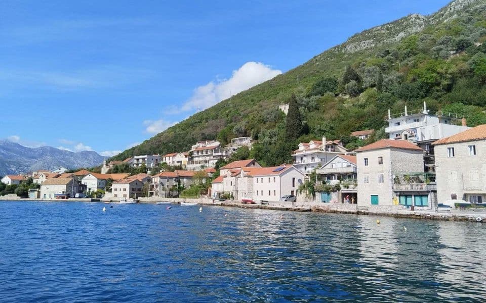 Danas sunčano, poslijepodne blago naoblačenje