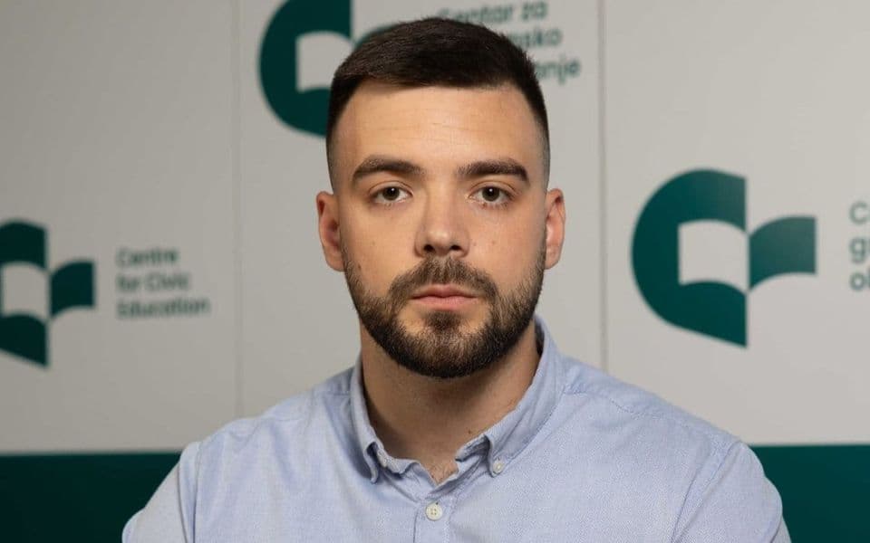 Napadi na novinare bez sankcija ugrožavaju vladavinu prava i EU put Crne Gore