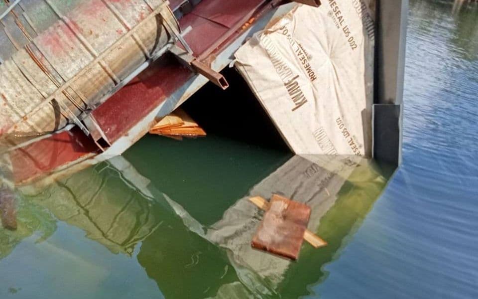 JPNPCG: Prevrnuo se bungalov u Skadarsko jezero, nije došlo do izlivanja ulja i goriva