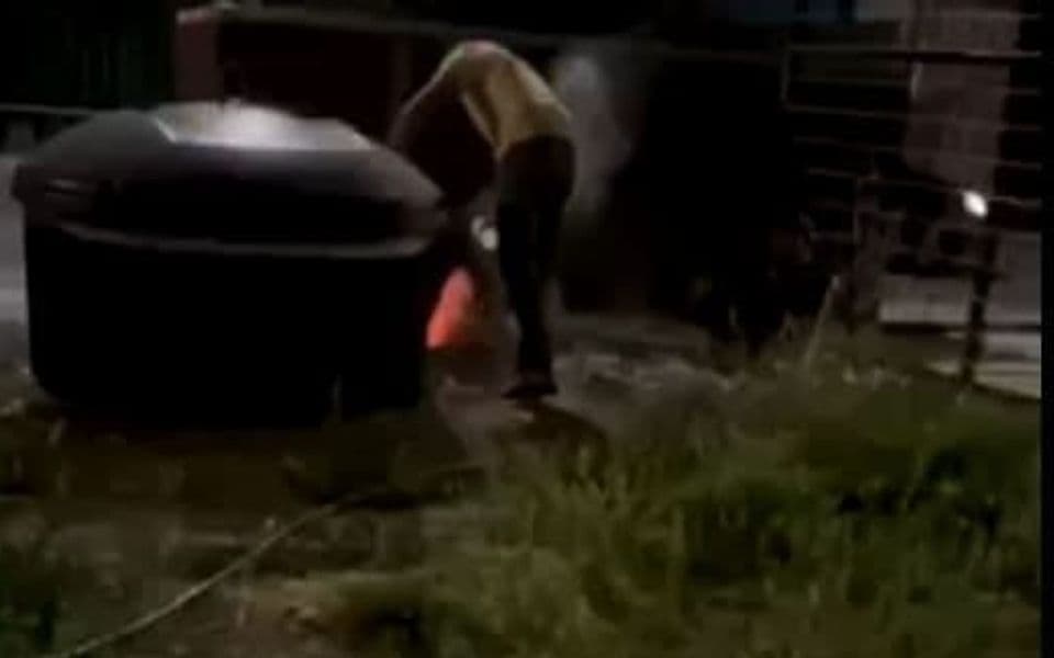 Bacao žar pored igrališta, jedno dijete povrijeđeno