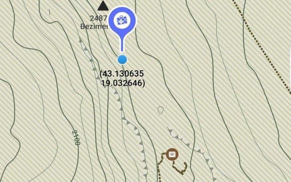 Njemački turisti zaglavljeni u stijeni na Durmitoru