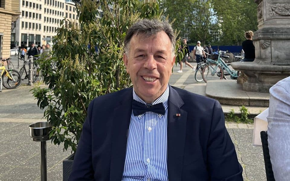 Crkva u politici stvara tenzije – građanima je potrebna stabilna država