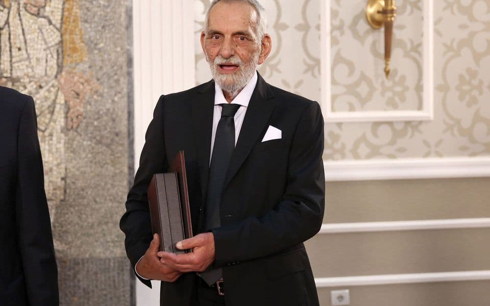 Patnju i razne nedaće pretakao u umjetnost
