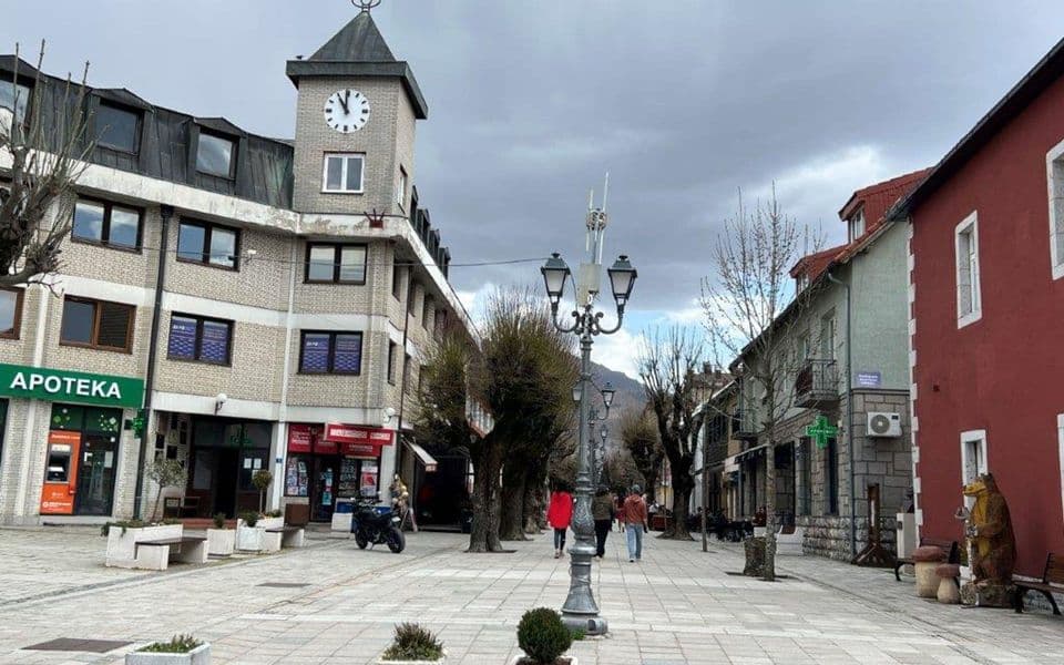 Tvrde da Opština Kolašin osniva novo preduzeće i nastavlja sa masovnim zapošljavanjem pred izbore