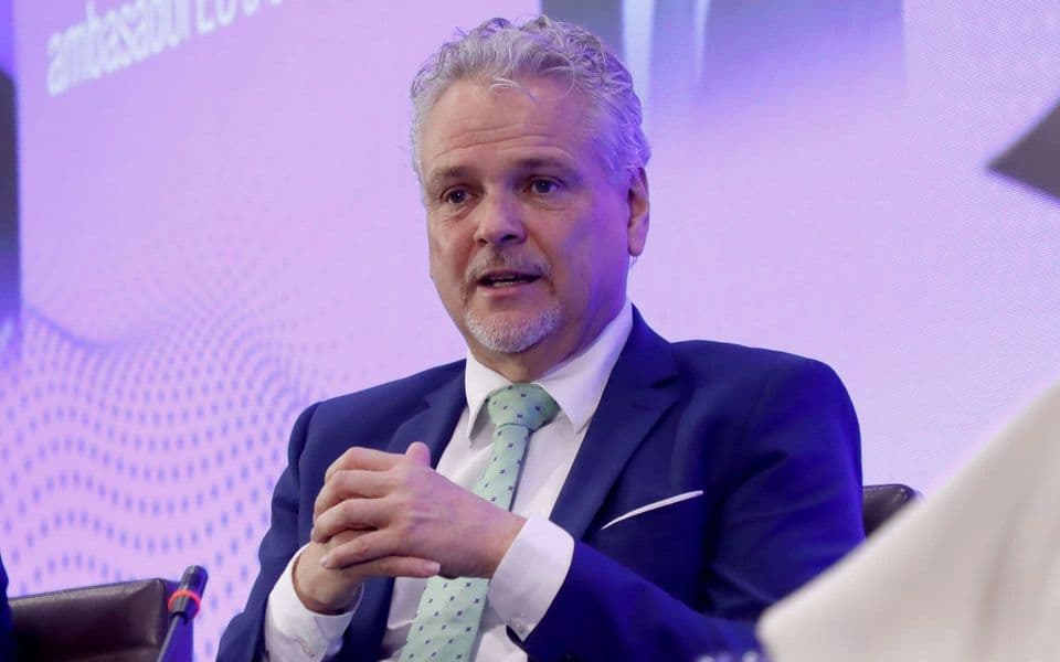 EU Envoy Urges Kosovo to Complete Constitutional Amendment Process