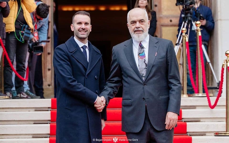 Umjesto sa Vučićem, zašto pismo EU Rama nije pisao sa Spajićem