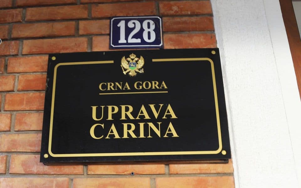 Uprava carina poziva zainteresovane kandidate da se prijave na javne oglase za prijem u radni odnos