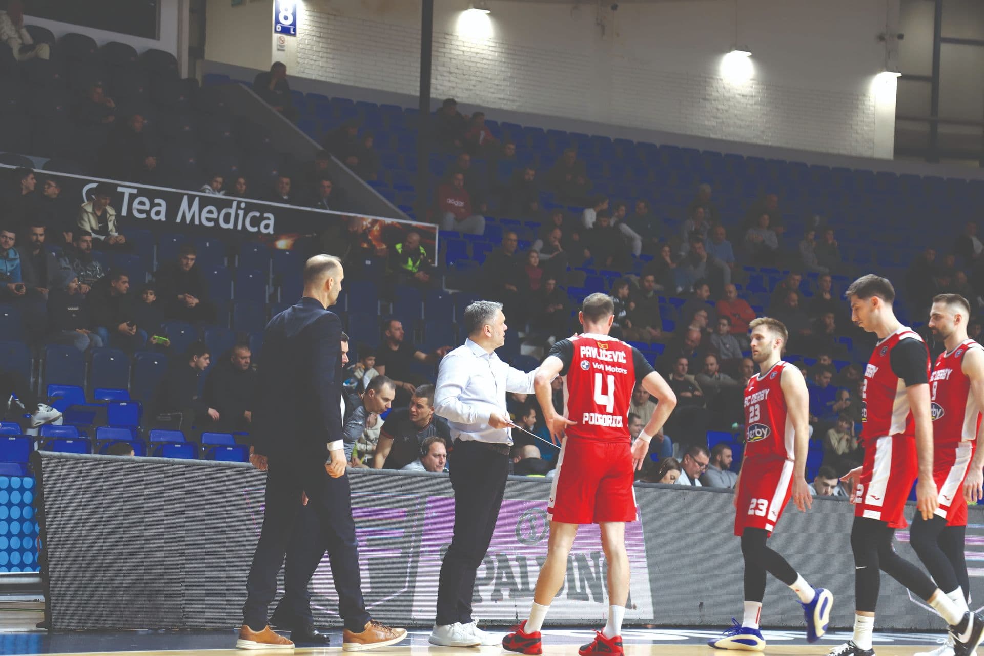 https://media.pobjeda.me/media/2026/02/14/1771107927-derbi-cg-partizan-1101-2025-svetlana-milovic-97.jpg?cacheControl=1771107928