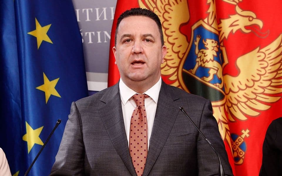 Eraković: Vlast nije htjela da podrži povećanja plata medincinskim sestrama i tehničarima
