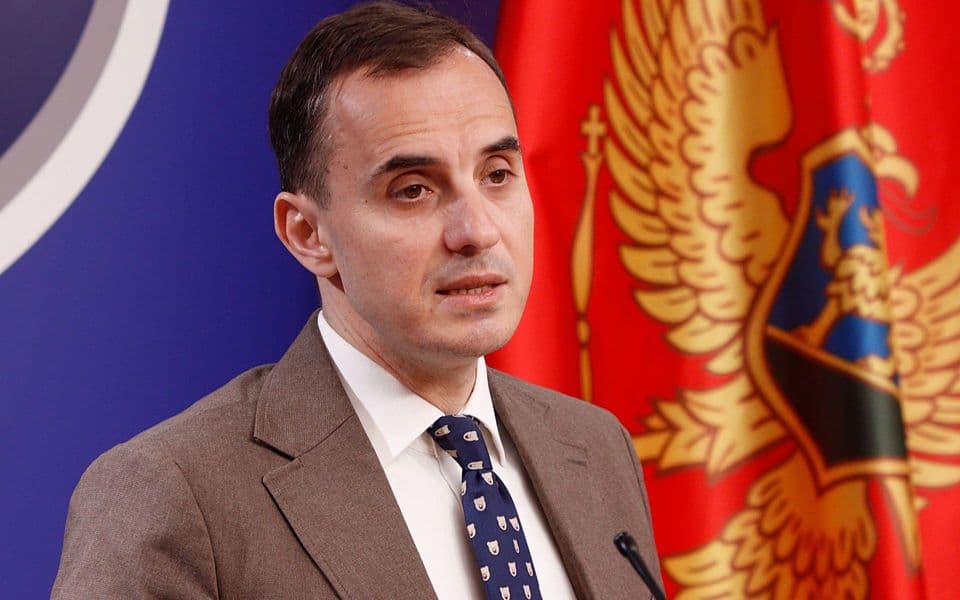 Konatar pozvao Vladu da smanji akcize na gorivo: Ako neće, to treba da uradi Skupština