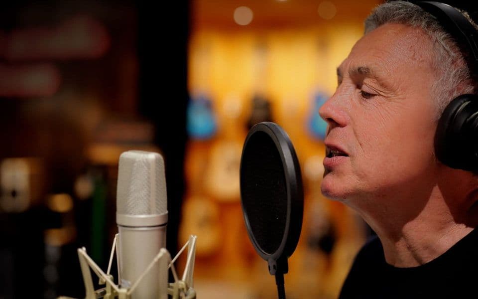 Bato Vujošević objavio pjesmu „Srce ne može bez tebe“