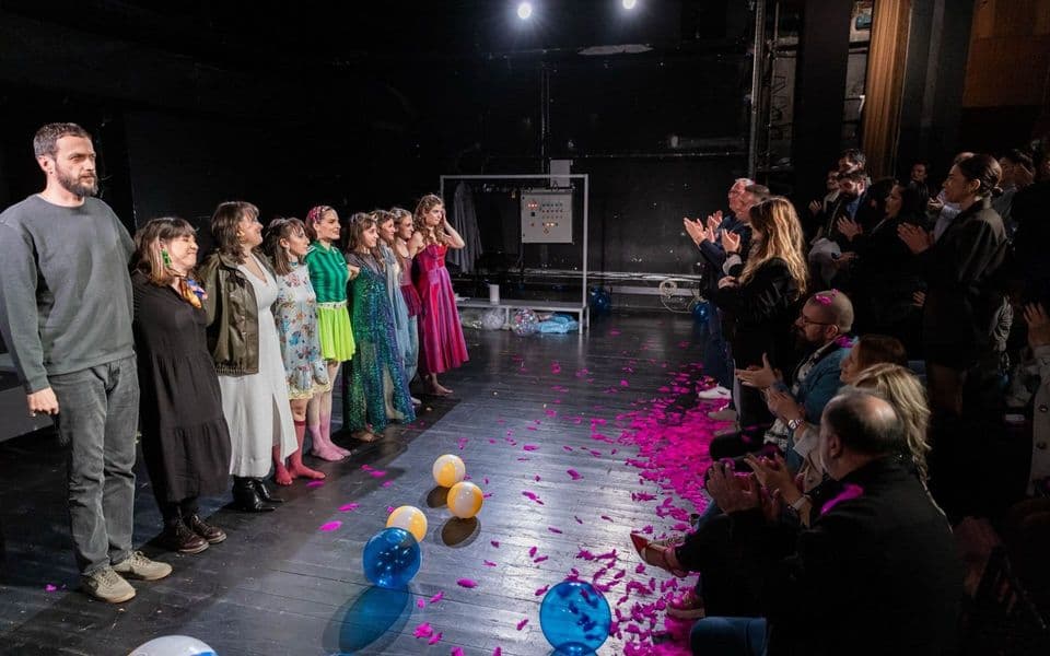 Između terapije na sceni i zamora u publici