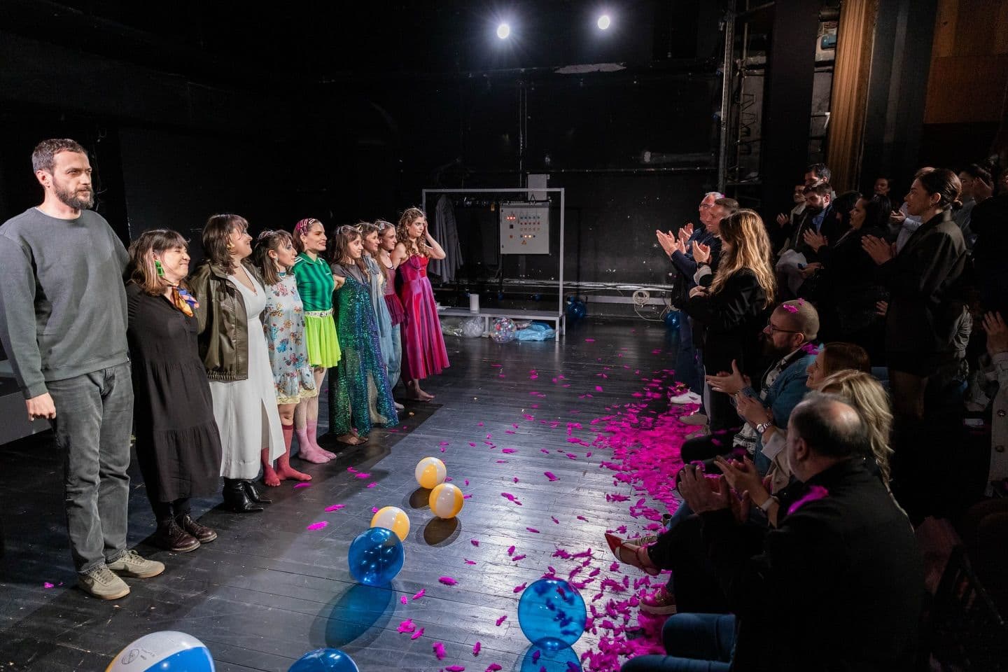 Između terapije na sceni i zamora u publici