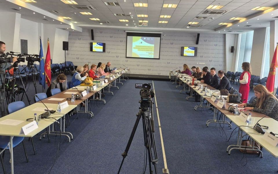 Zenović: Nastavljamo rad kako bi crnogorski građani dobili sve što imaju oni koji su već u EU