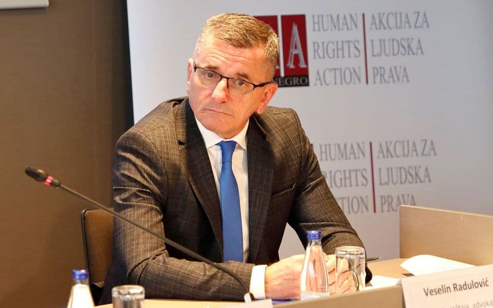 Teško se oslobađamo političkog uticaja u institucijama