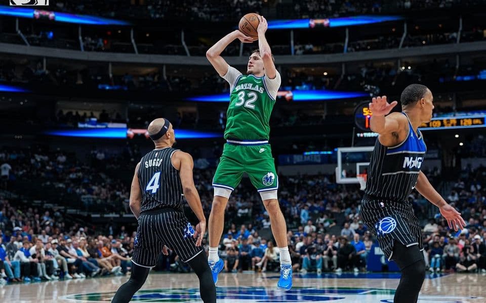 Istorijsko veče Kupera Flega, fenomen iz Dalasa je rame uz rame sa Džordanom!