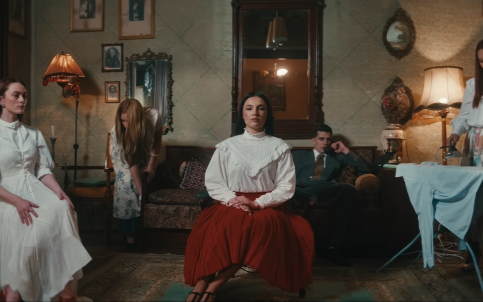 (VIDEO) „Nova zora“ dobila englesku verziju