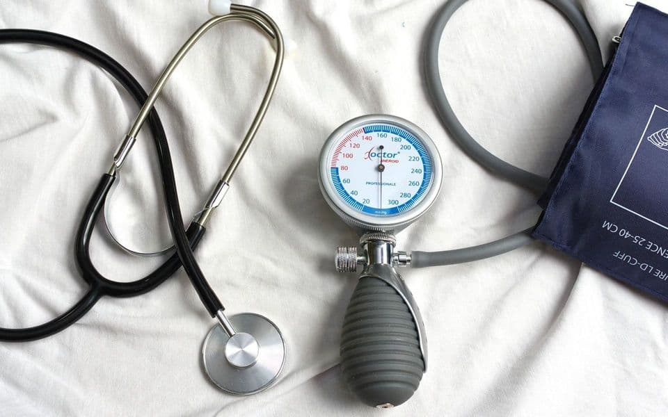 Često provjeravanje mejla i rad bez pauza uzrokuju povišen pritisak