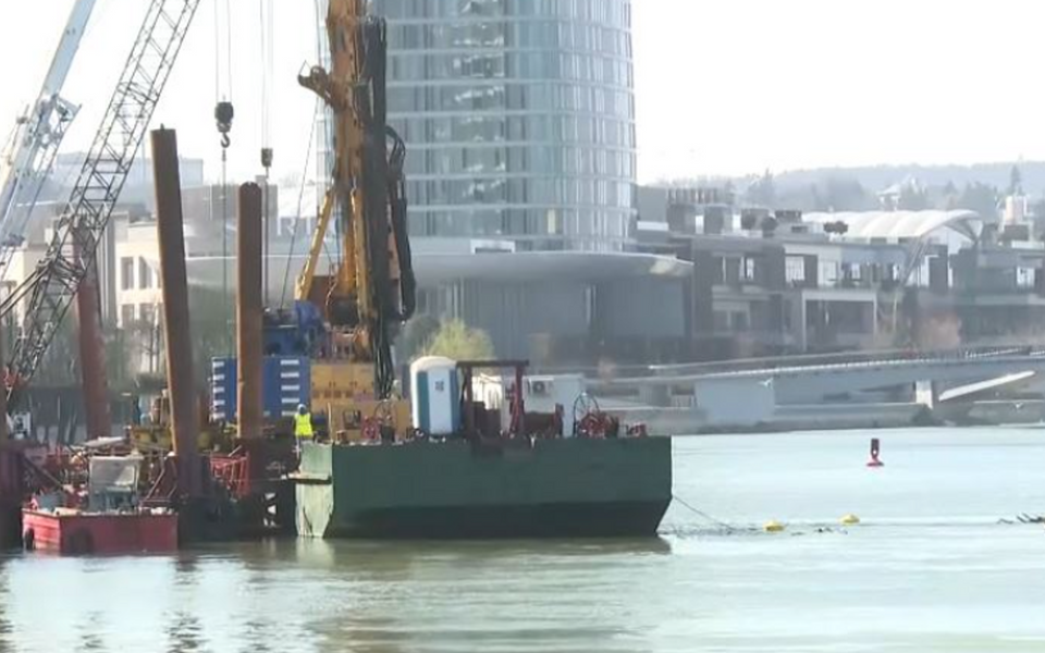 Beograd: Obrušio se kran na novom gradilištu kod Brankovog mosta, jedna osoba poginula