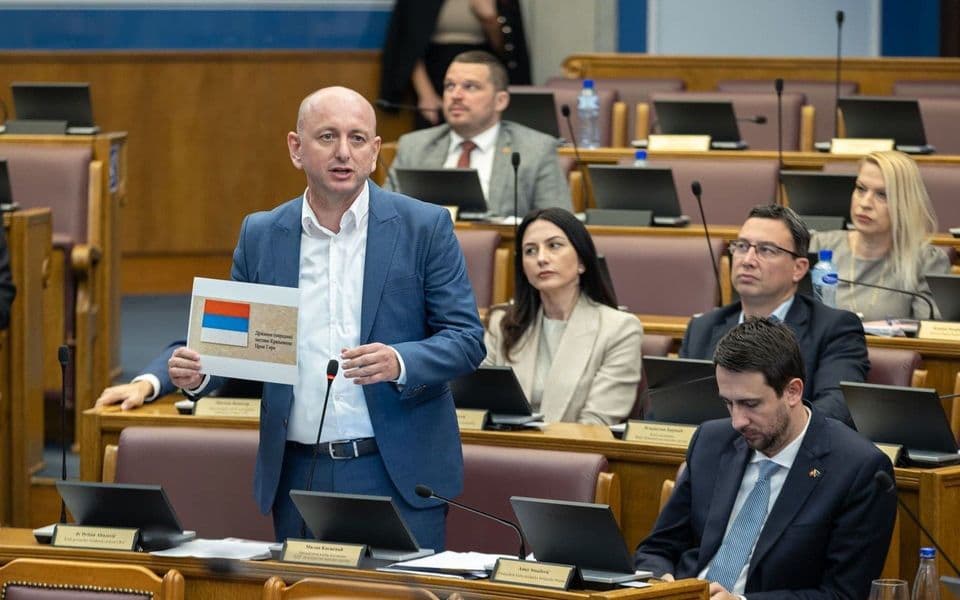 O trobojci spremni da razgovaraju, ali tek kad Crna Gora uđe u EU