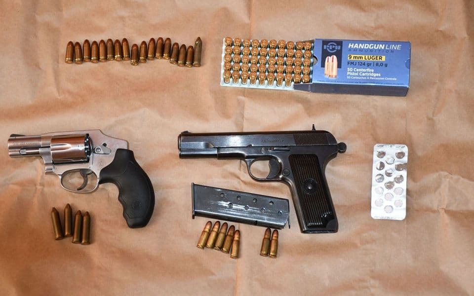 Uhapšen Boris Ćipranić u Bečićima: Oduzeta tri pištolja, municija i opijati