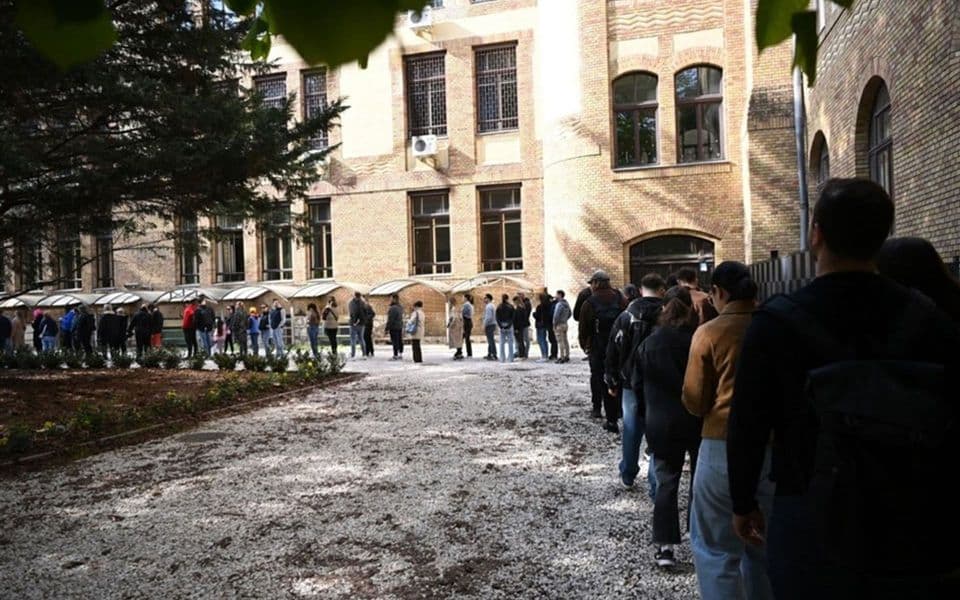 Mađar: U toku su sudbonosni izbori; Orban: Puno ljudi glasa, to znači samo jedno