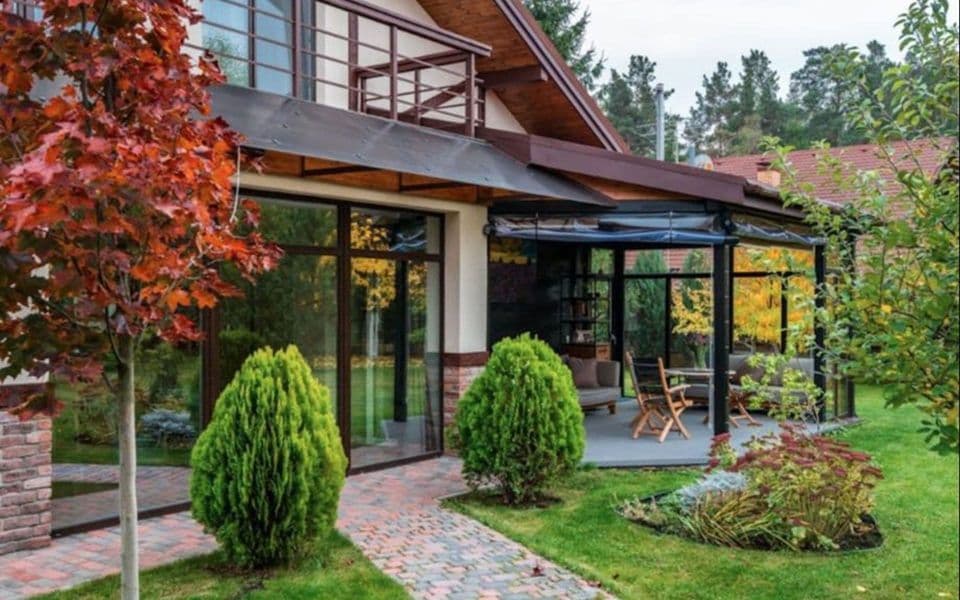 Šest vrsta drveća u dvorištu koja mogu da unište kuću