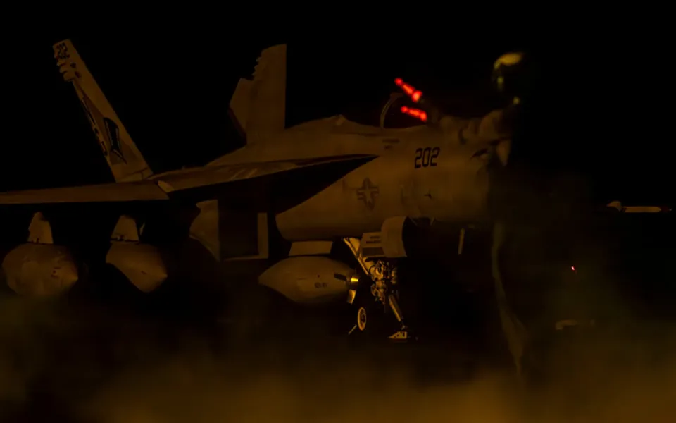 Američka vojska kreće s blokadom Hormuza, Iran prijeti oštrim odgovorom