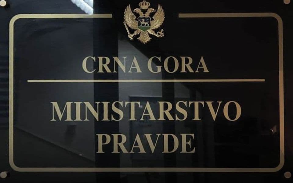 HRA: Ministarstvo pravde da predloži i omogući i sudijama i državnim tužiocima rad do 67. godine