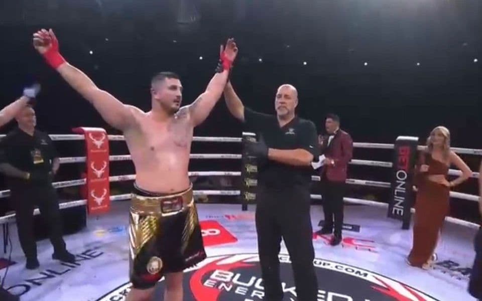 Prašović “deklasirao” Flanagana