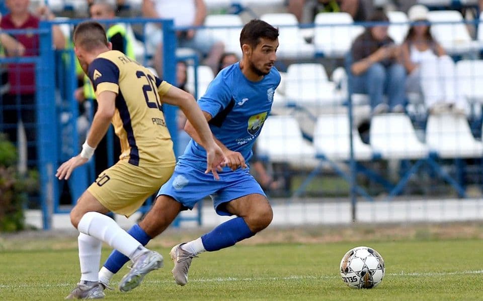 Siguran korak vodećih