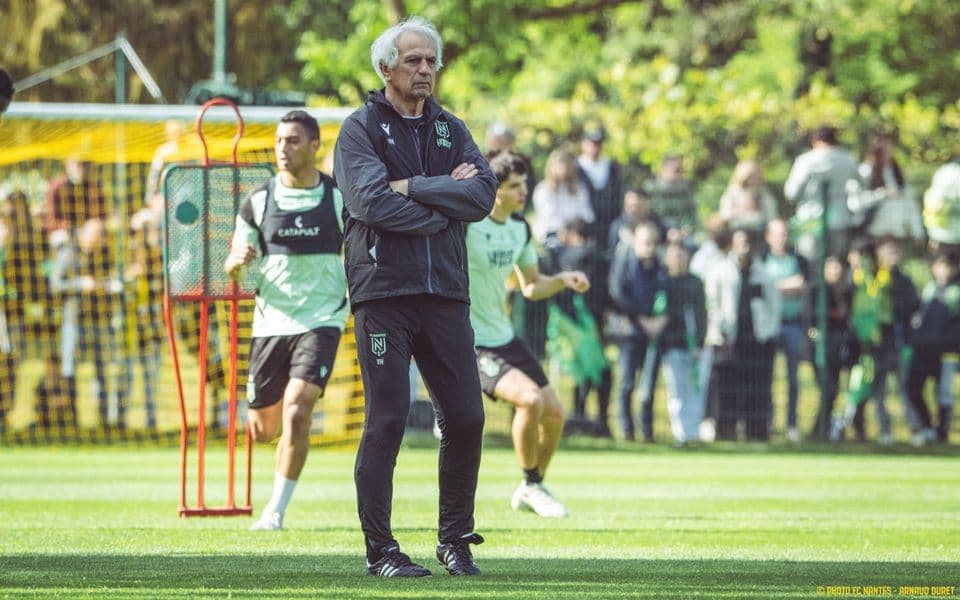 Žestoka kazna za legendarnog Vahu pred kraj trenerske karijere