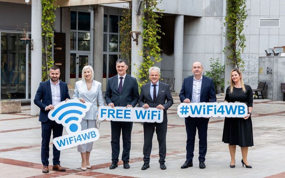 Besplatan internet na Trgu Magnolia za građane i posjetioce