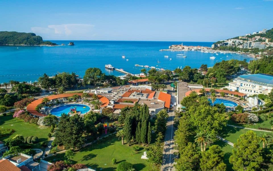 Minus od 8,8 miliona u kešu, dugovi veći za devet miliona