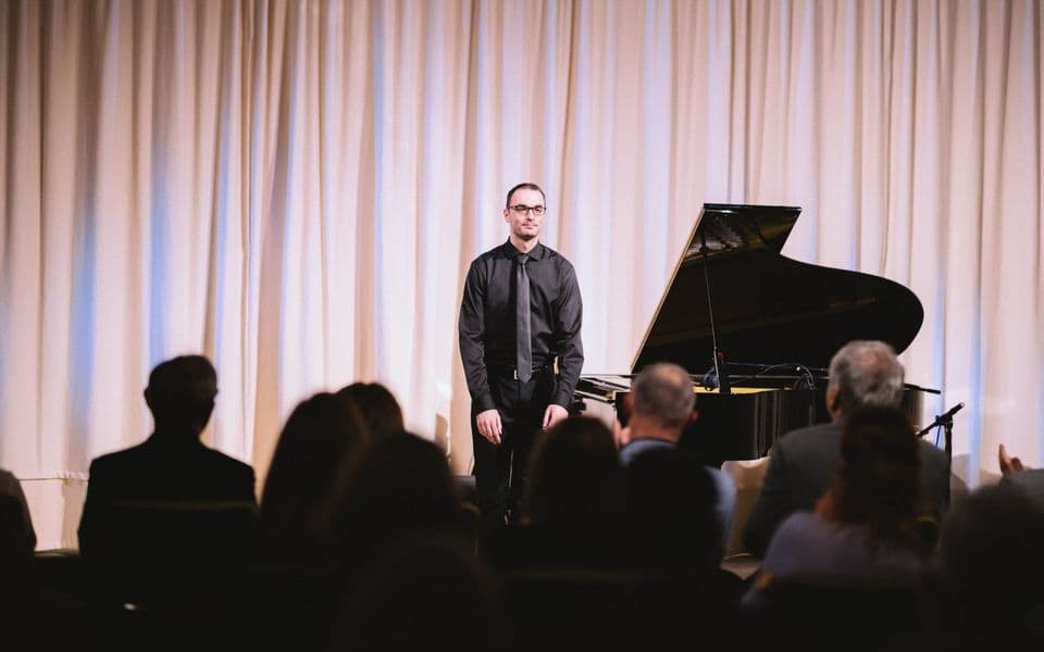 Pozitivna energija i osam kratkih komada