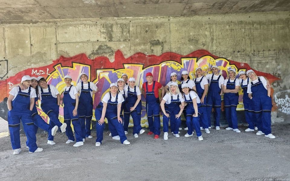 Hor „Vokalisti“ objavio spot „Da nam živi, živi rad“ povodom 1. maja