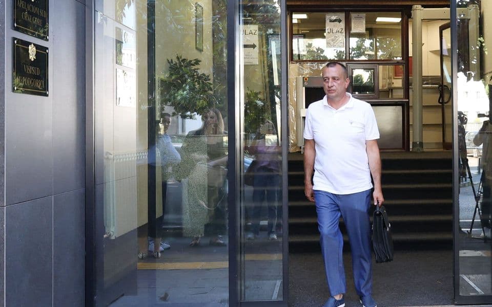Suđenje Katniću i Čađenoviću za “državni udar” odloženo za 11. jun