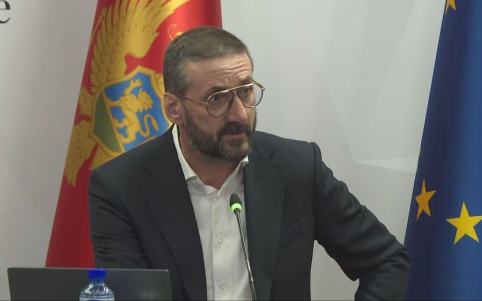 Dragaš: Žao mi je zbog iskustva blogera, Air Montenegro ispr
