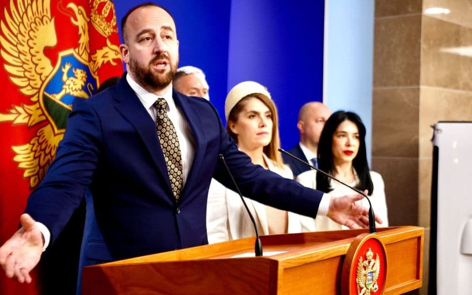 Nikolić: Inicirali smo kontrolno saslušanje minist