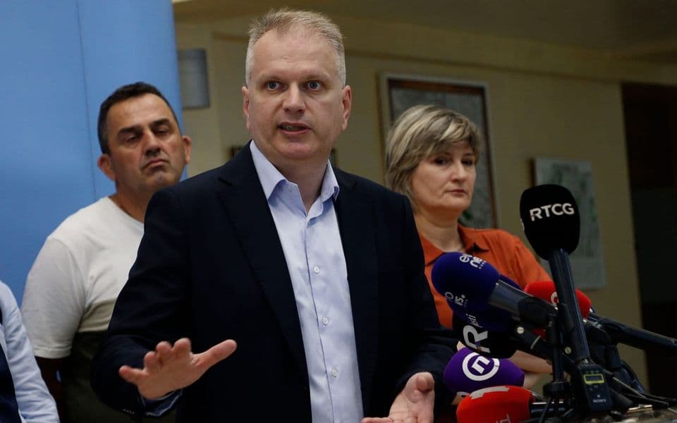 Perić uputio Mujoviću predlog za hitno obezbjeđivanje dodatne opreme za zaštitu od požara